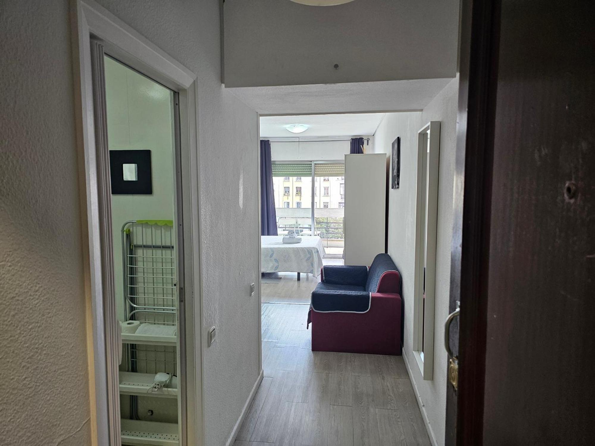 Estudio Doble Con Balcon En Madrid Centro — Photos 1
